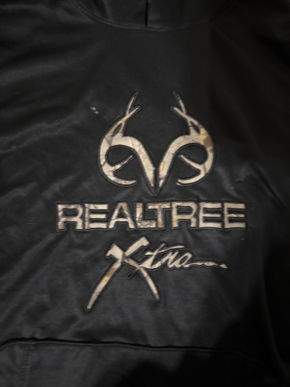 Realtree Black Hooded Sweatshirt with Subtle Logo - Picture 3 of 16